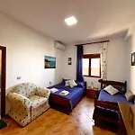 Σπίτι διακοπών S&f - Seaview Getaway House