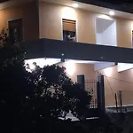 S&f - Seaview Getaway House Σπίτι διακοπών Vlorë