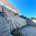 S&f - Seaview Getaway House *