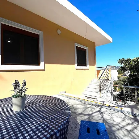 S&f - Seaview Getaway House * Vlora