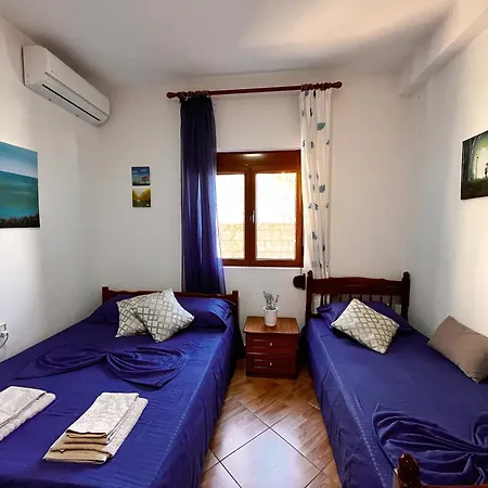 S&f - Seaview Getaway House * Vlorë