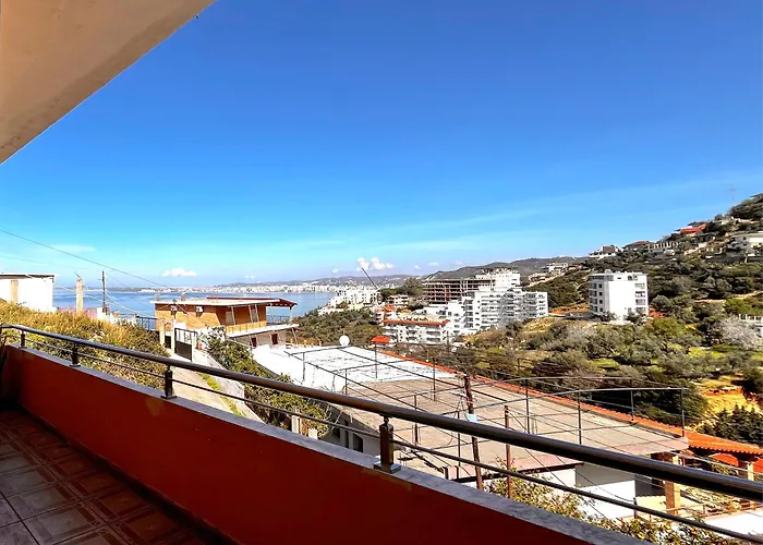 S&f - Seaview Getaway House Vlorë