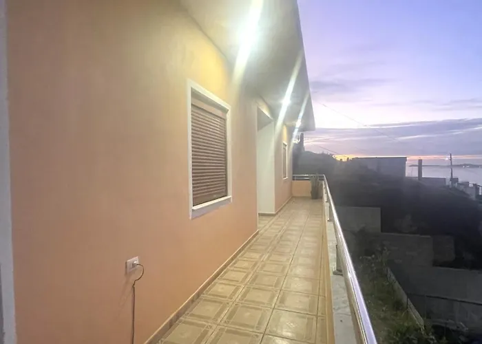 Casa vacanze S&f - Seaview Getaway House Vlorë