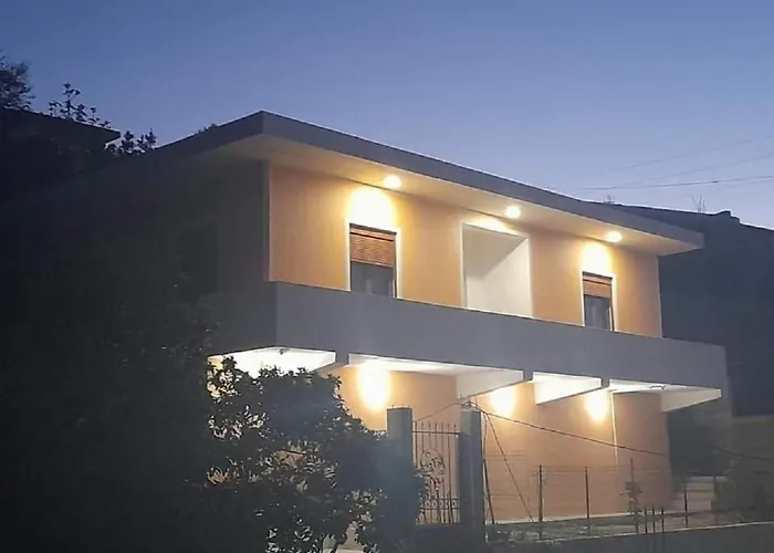 S&f - Seaview Getaway House Casa vacanze Vlorë