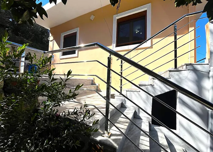 Casa vacanze S&f - Seaview Getaway House Vlorë