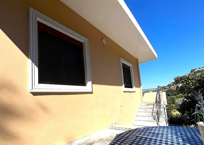 S&f - Seaview Getaway House Vlorë